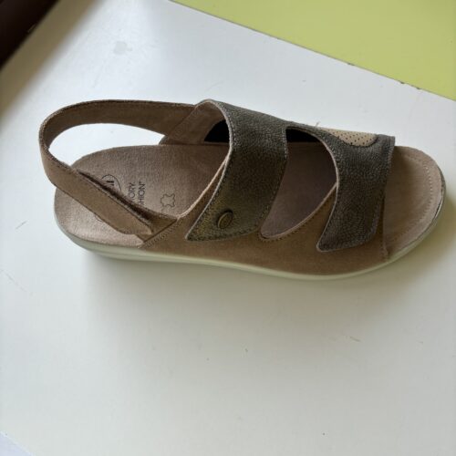 ANTONIA SANDAL PLATINO